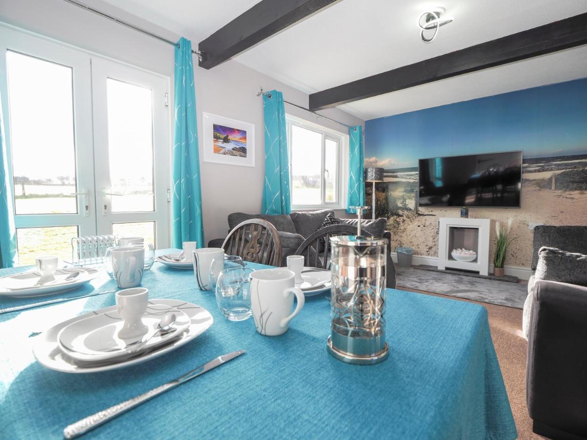 Trenewydd Farm Holiday Cottages Cardigan Bilik gambar